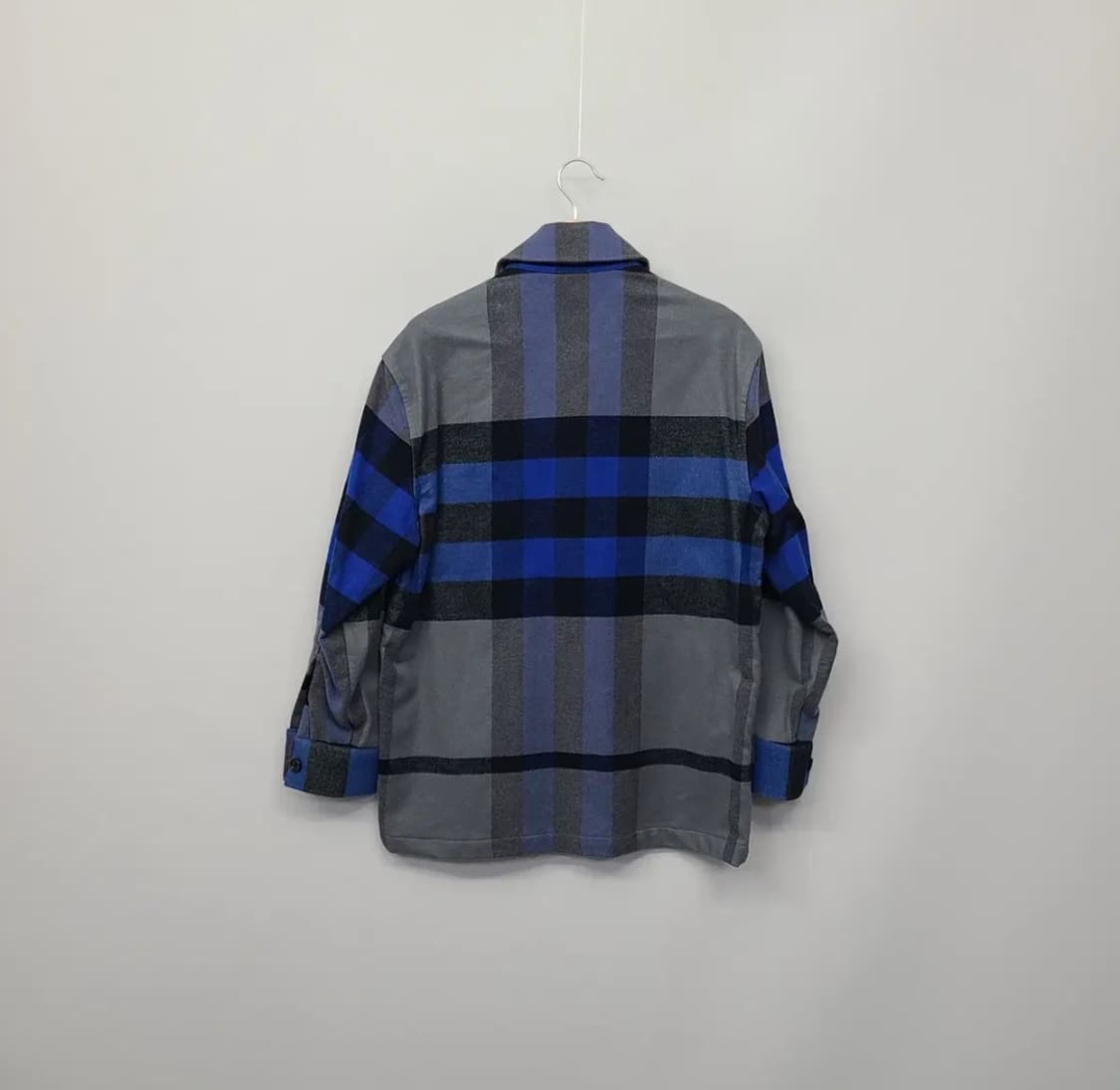 버버리 정품 남성 익스플로드 체크 코튼 플란넬 셔츠 자켓 블루 XS 상품이미지6