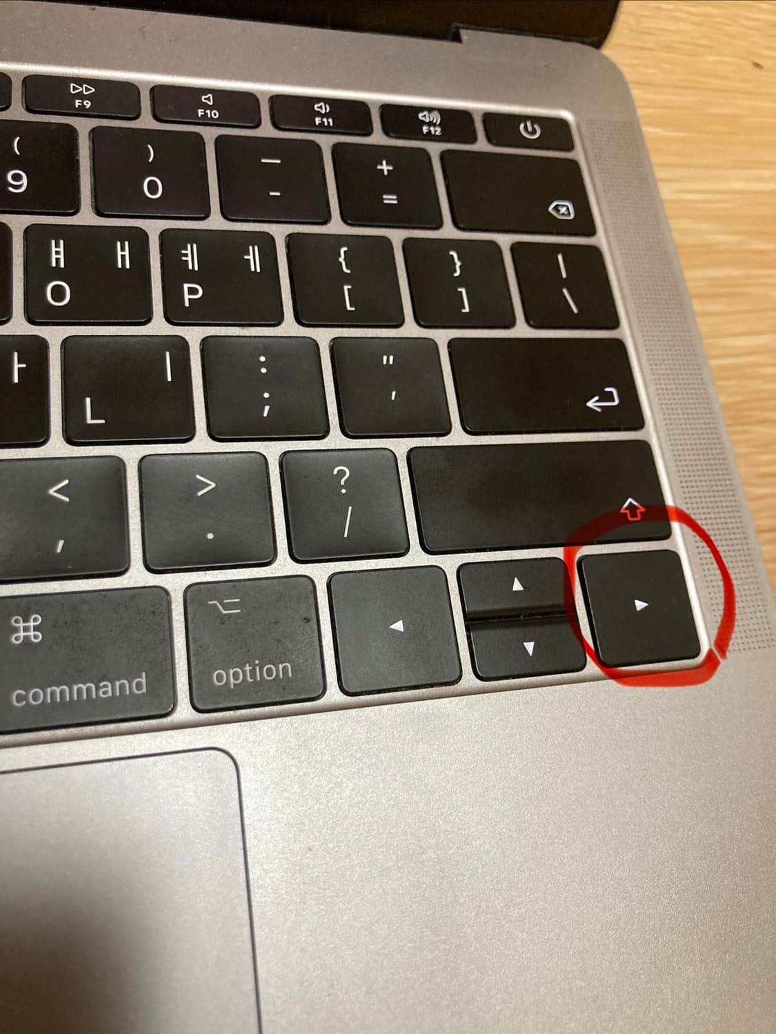 애플 맥북 프로 2017 13인치 상품이미지7