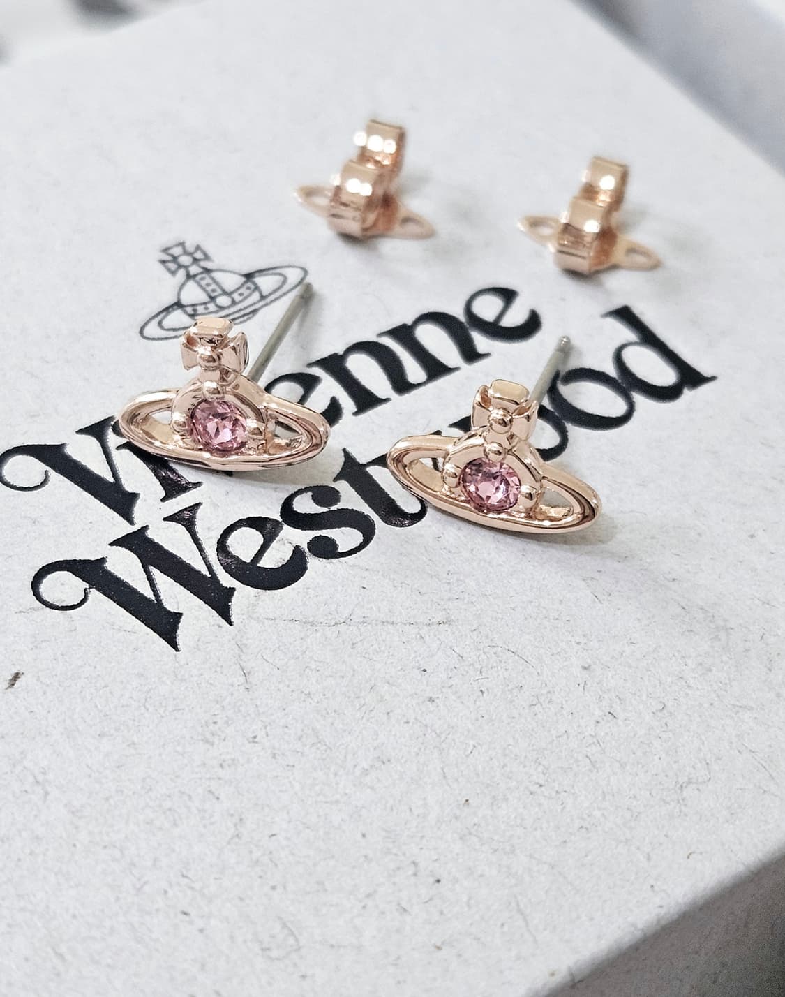 비비안 웨스트우드 나노 솔리테어 귀걸이 핑크골드×핑크큐빅 [정품/풀박스] 상품이미지1