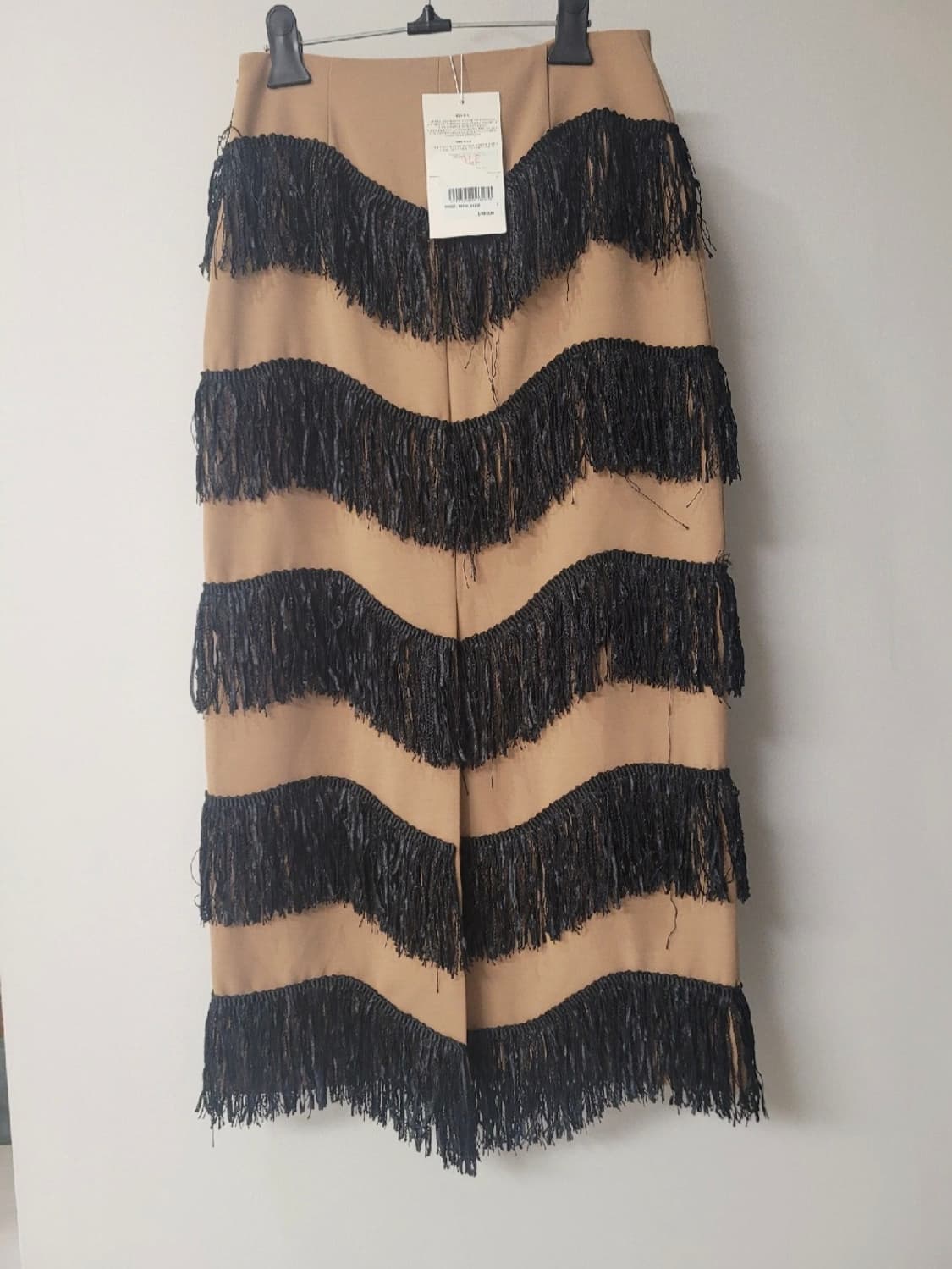 택있는 새상품 테슬 스커트 베이지 상품이미지3