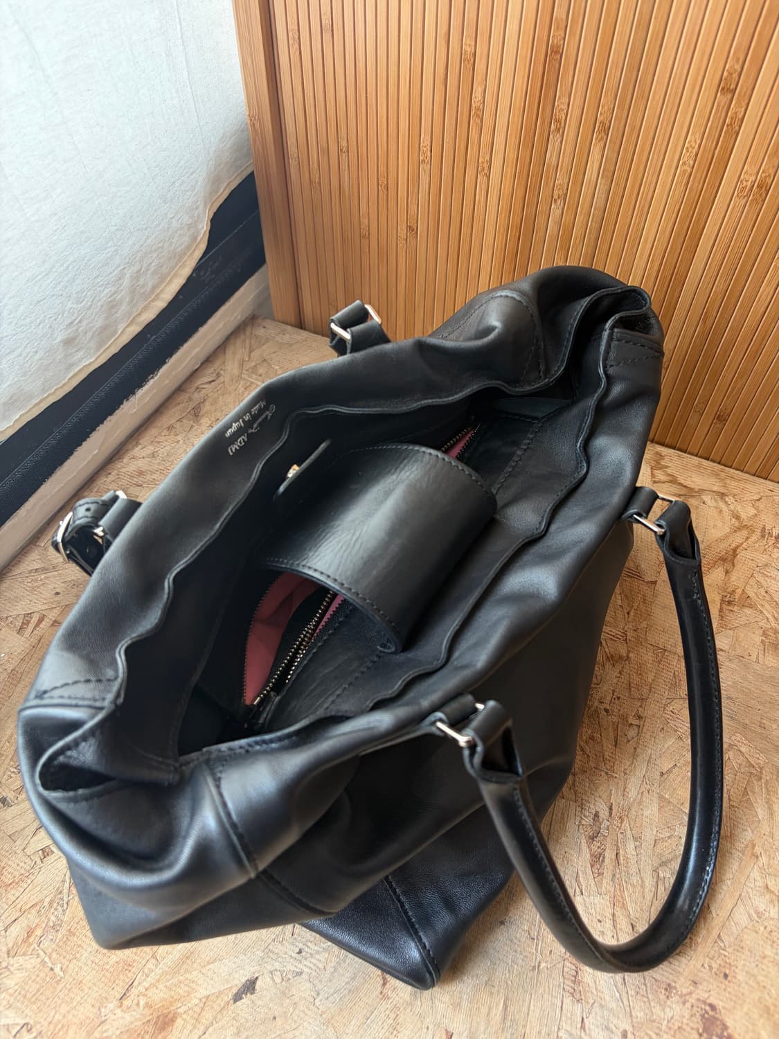 A.D.M.J Shrink Leather Bag 상품이미지3