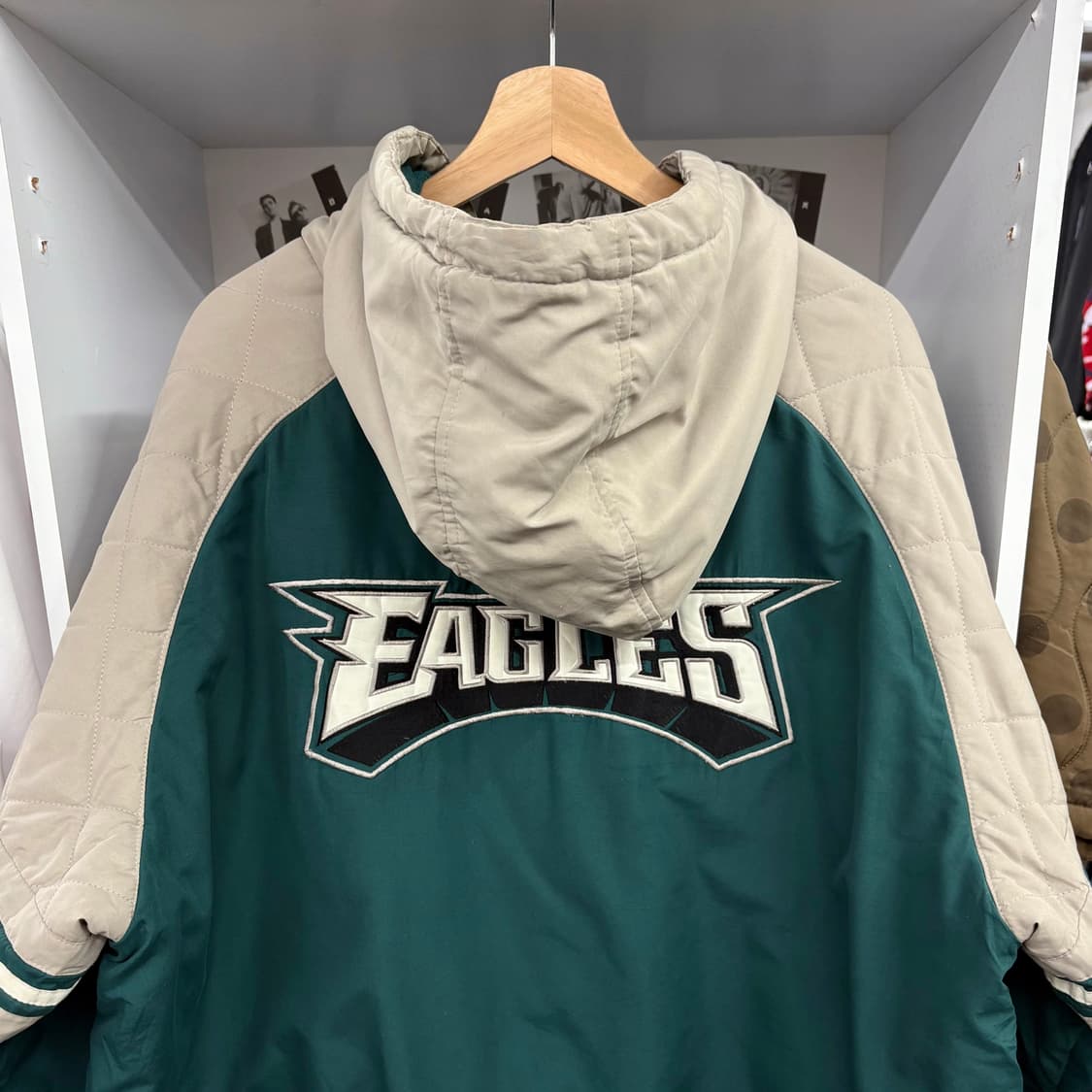 (2XL) NFL 필라델피아 이글스 올드스쿨 누빔 후드 점퍼 상품이미지4