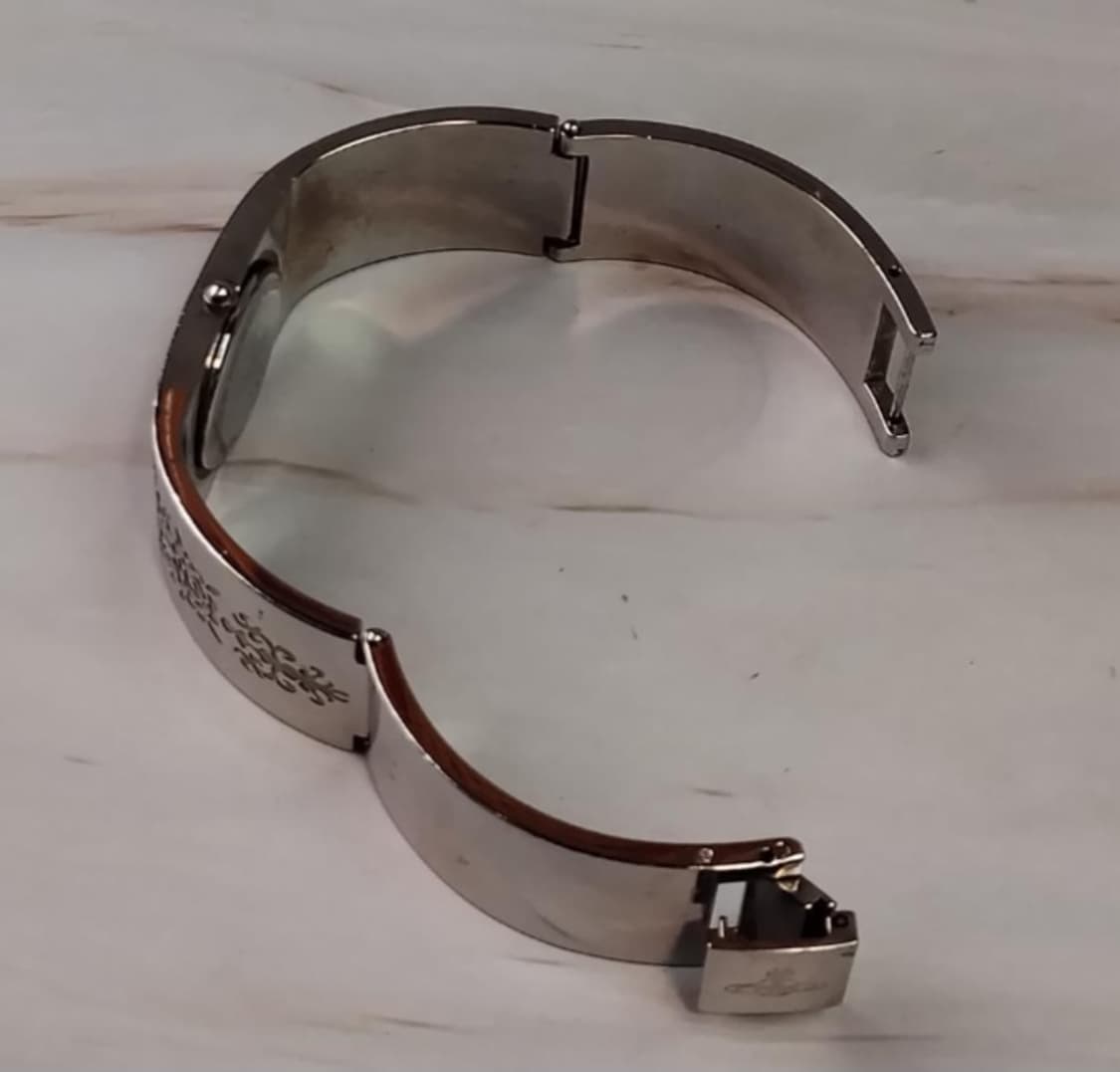 비비안웨스트우드 뱅글 시계 상품이미지6