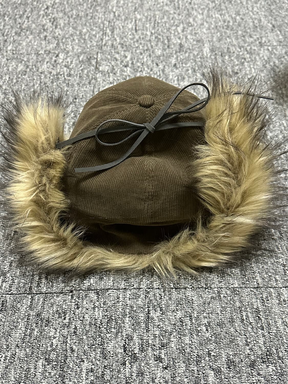 Open yy 오픈와이와이 이어플랩 모자 볼캡 퍼 카키 상품이미지3