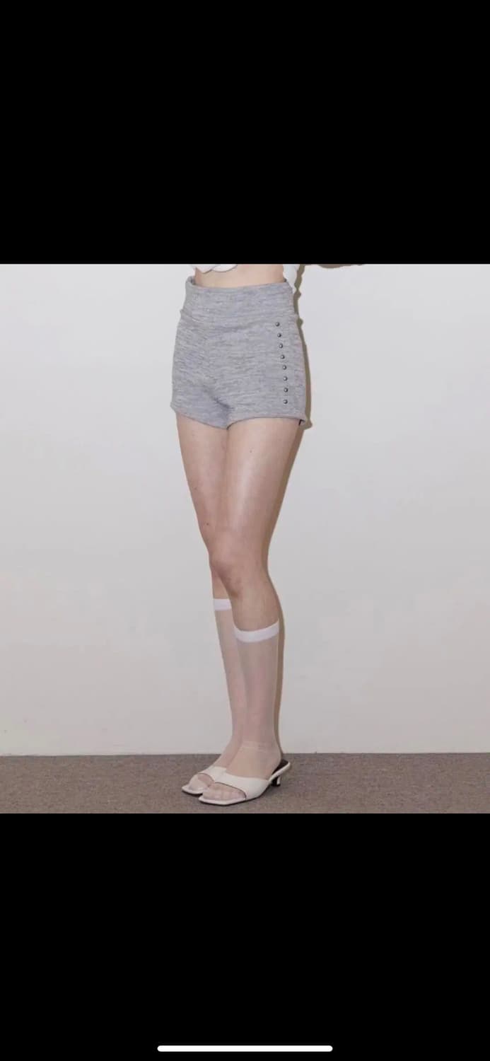 폴리수엠 스터드 돌핀팬츠 그레이 2size 상품이미지3