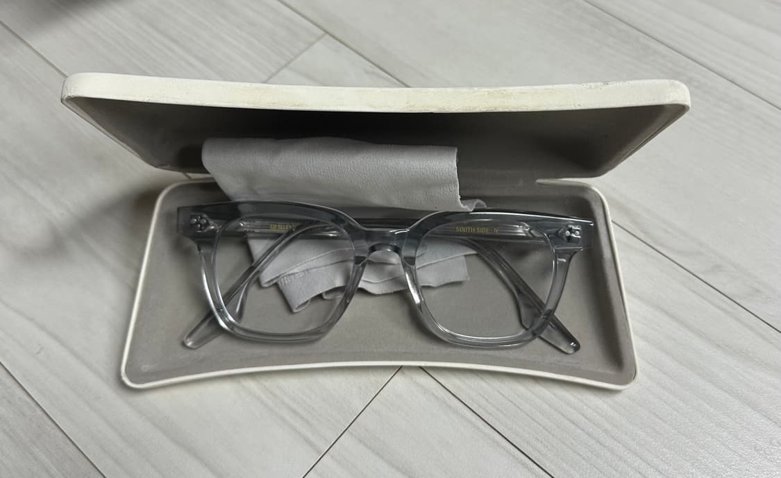 젠틀몬스터 안경 상품이미지1