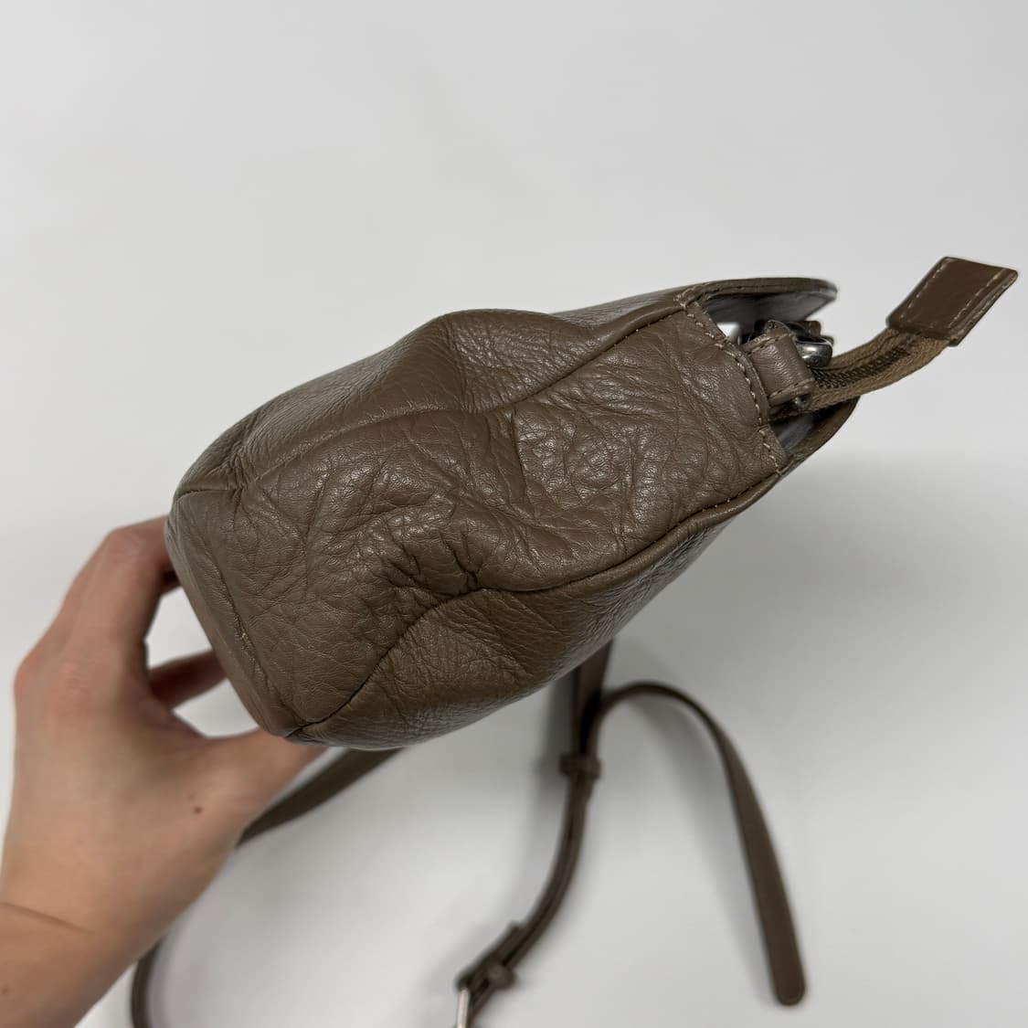 Margaret Howell round leather bag 상품이미지5