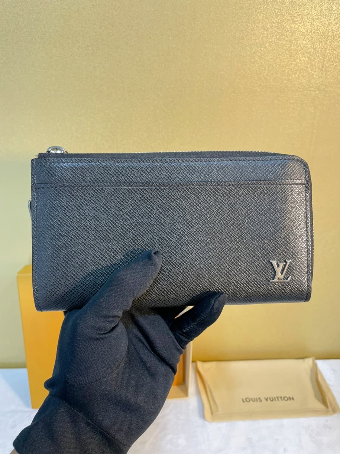 루이비통 지피 드라곤느 장지갑 상품이미지1