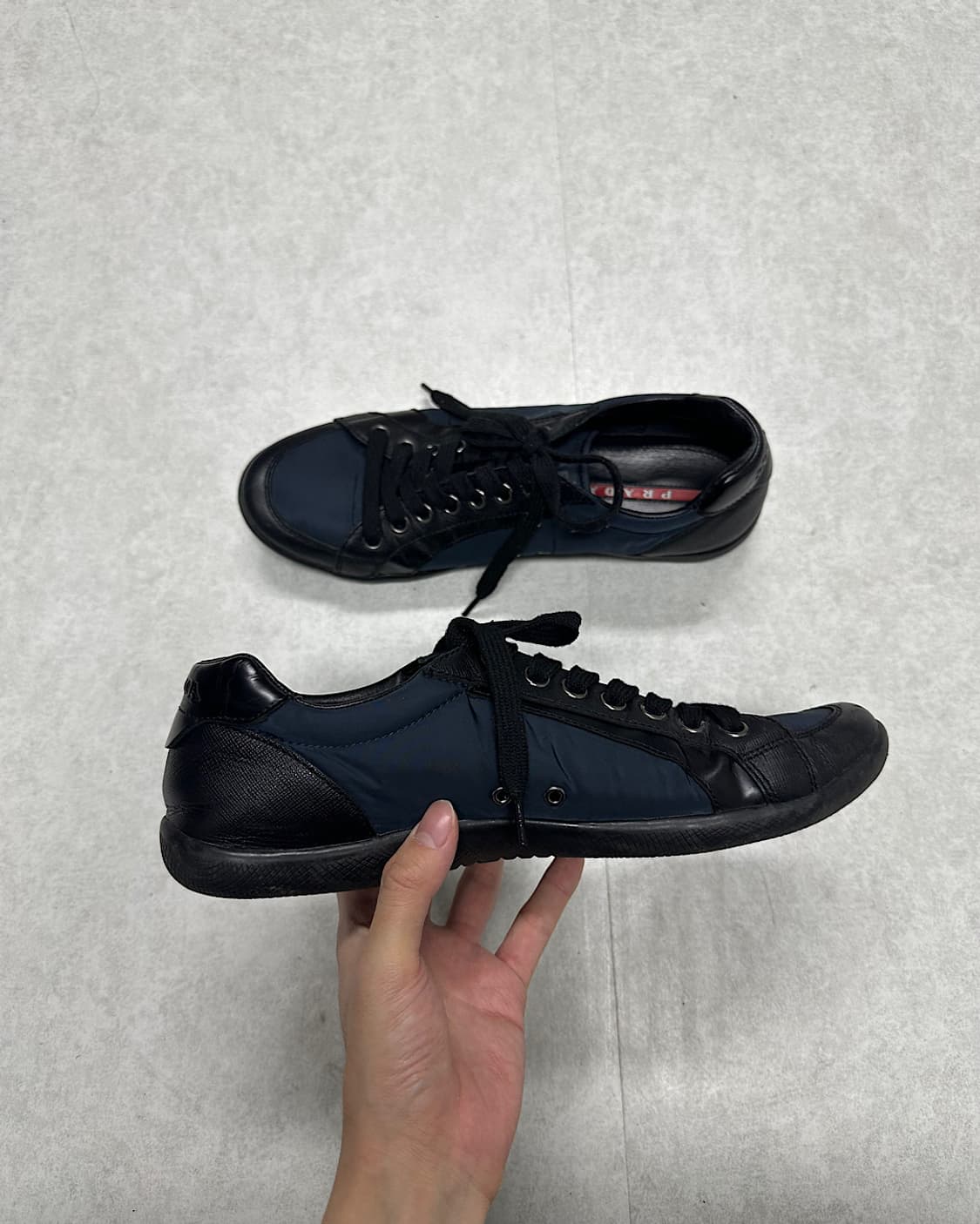 프라다 스포츠 레더 나일론 스니커즈   상품이미지4