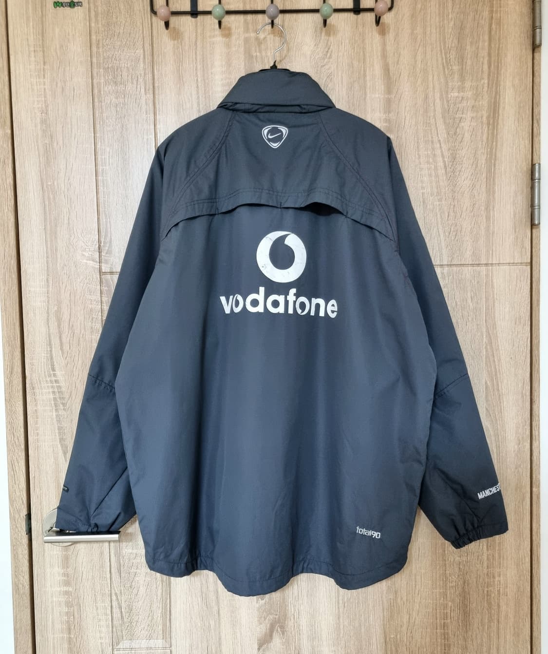 나이키 맨유 보다폰 바람막이 팝니다 상품이미지3