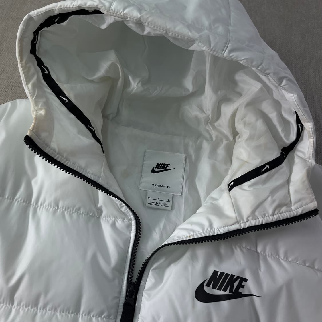 W 100 나이키 신형 백스우시 화이트 푸퍼 패딩 상품이미지4