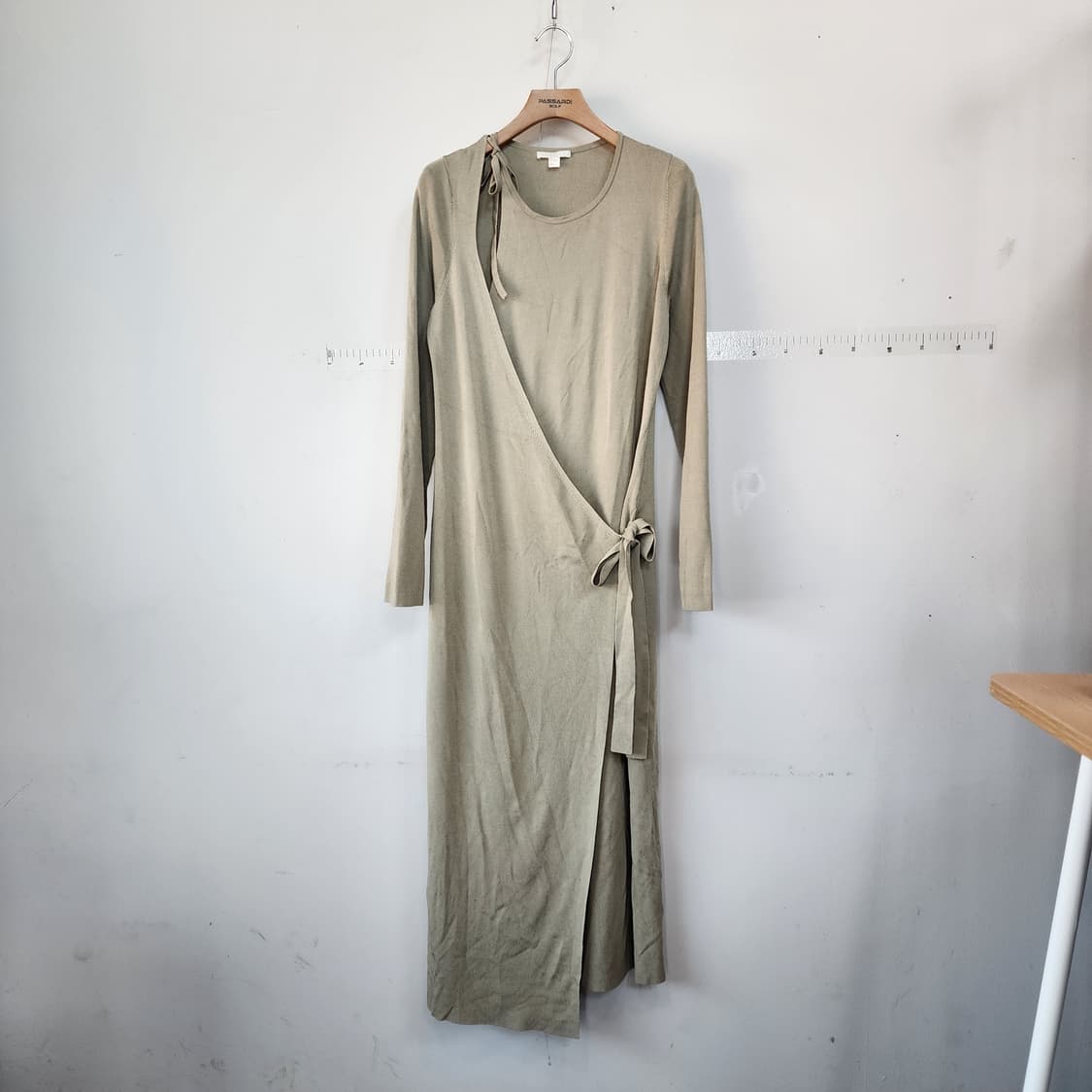 코스 랩 스타일 롱 원피스 상품이미지1