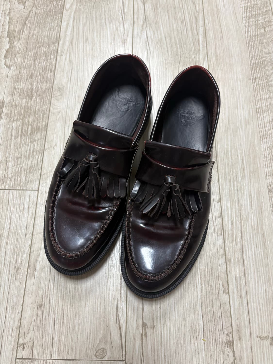 닥터마틴 아드리안 체리우드 260 상품이미지1