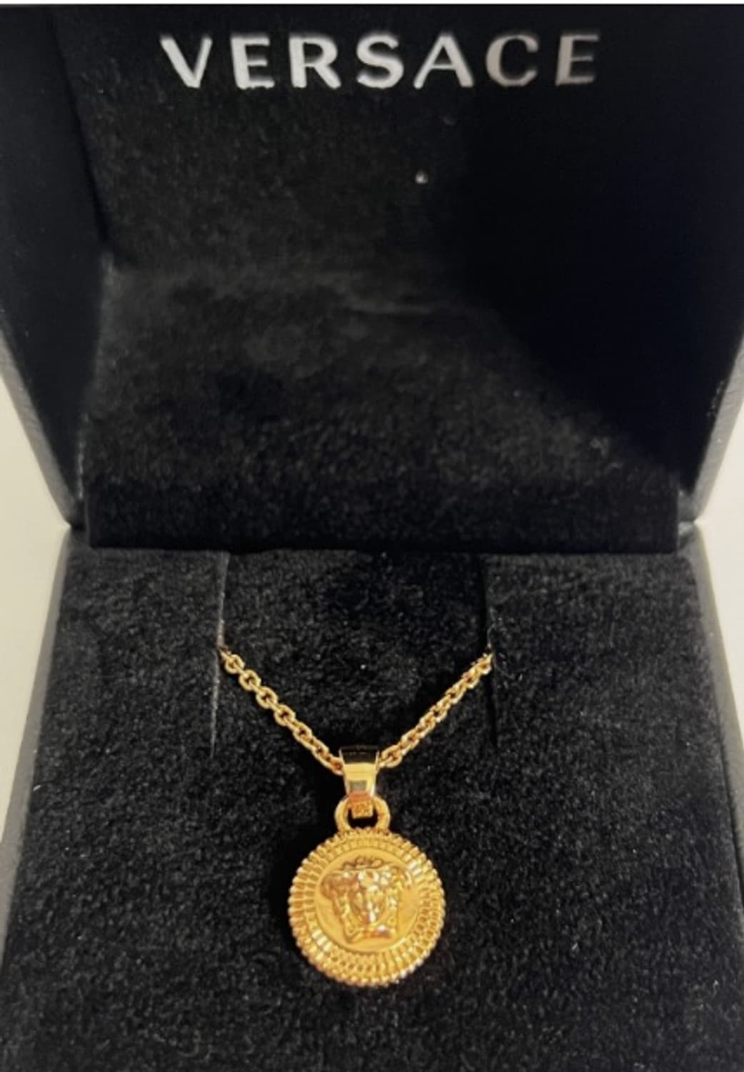 [정품] 베르사체 메두사 코인 펜던트 금장 네크리스 펜던트 풀박스 상품이미지1