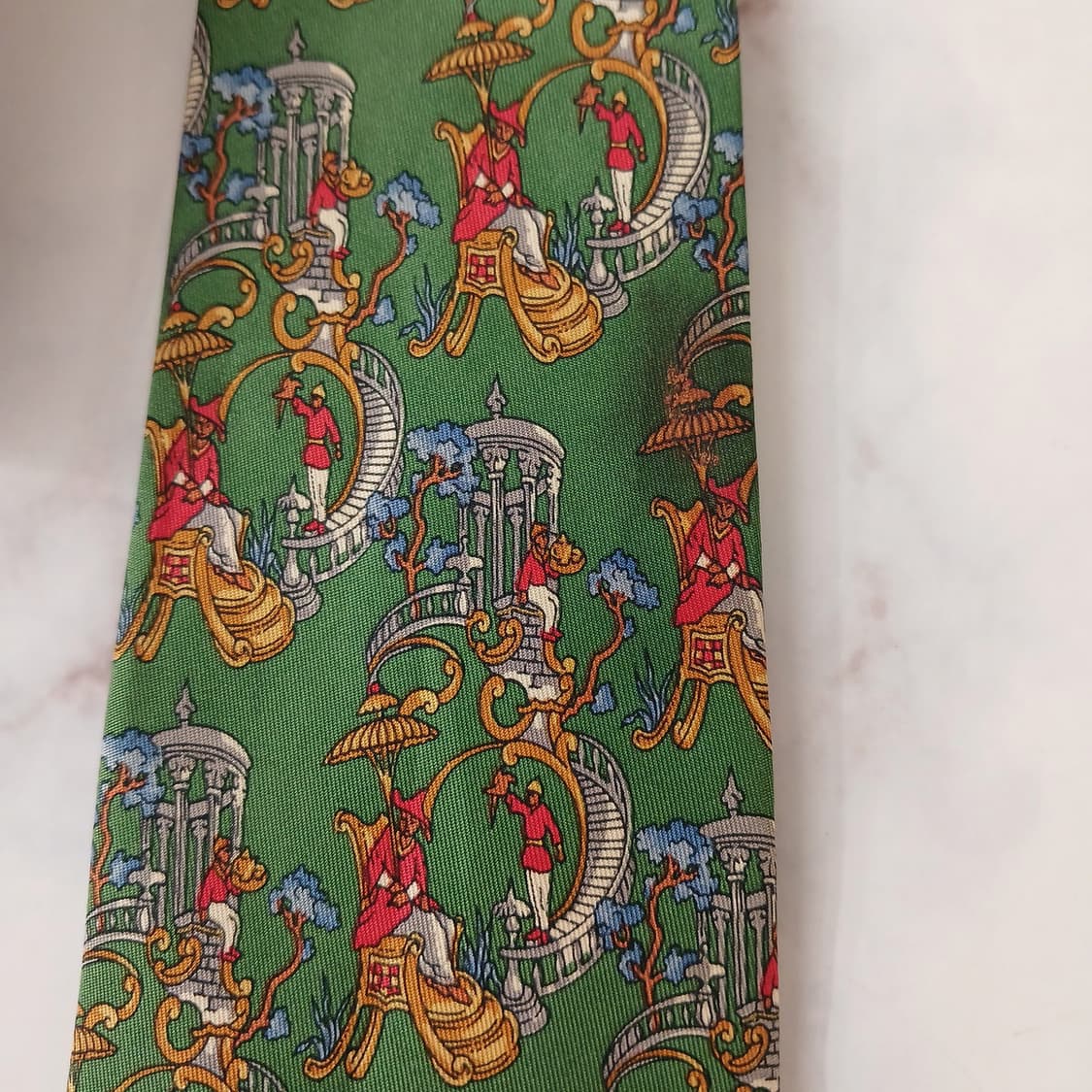 페라가모 실크 다크그린 아트 모티브 넥타이 9.2cm B등급 A19043 상품이미지6