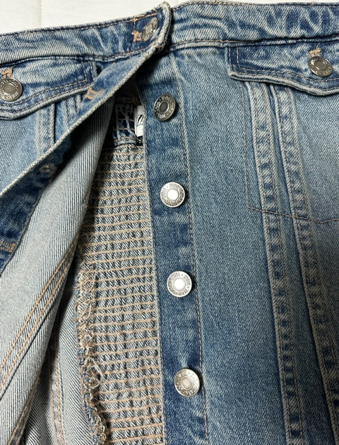 착샷o) 자라 데님 크롭 뷔스티에 상품이미지2