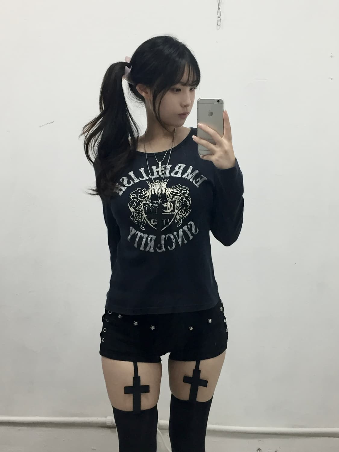 [PENDORA] 펜도라 y2k 글리터 롱슬리브 상품이미지1