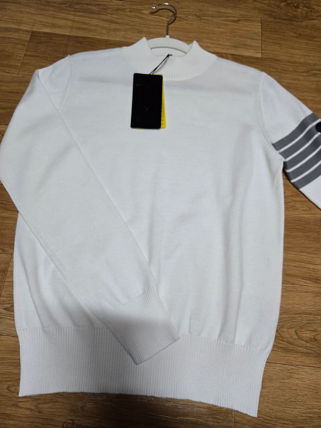 여성골프웨어 어메이징크리 반넥 니트 (새상품) 상품이미지5