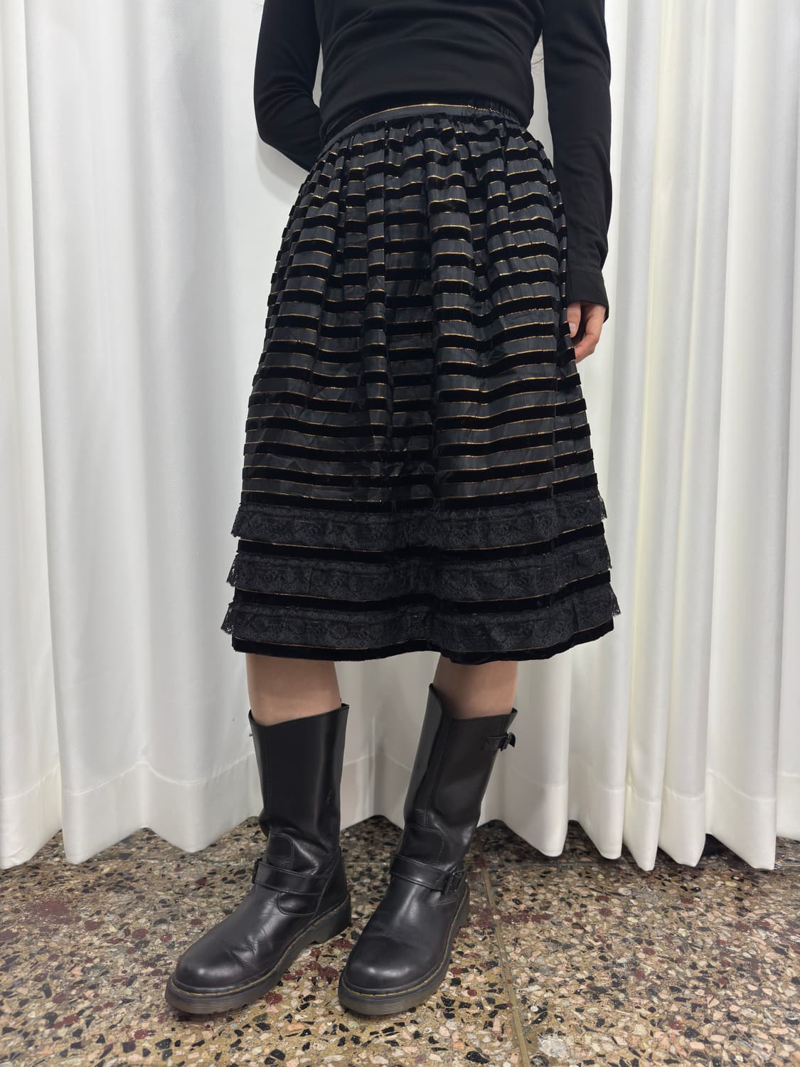 black gold detail midi skirt 상품이미지1