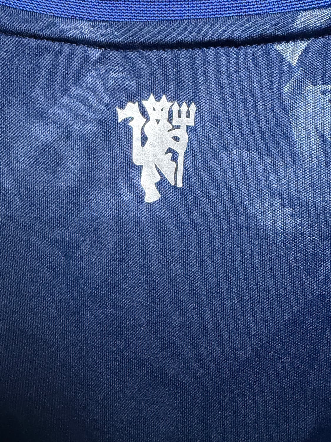 아디다스 맨유 24/25 어웨이 4xl 상품이미지3