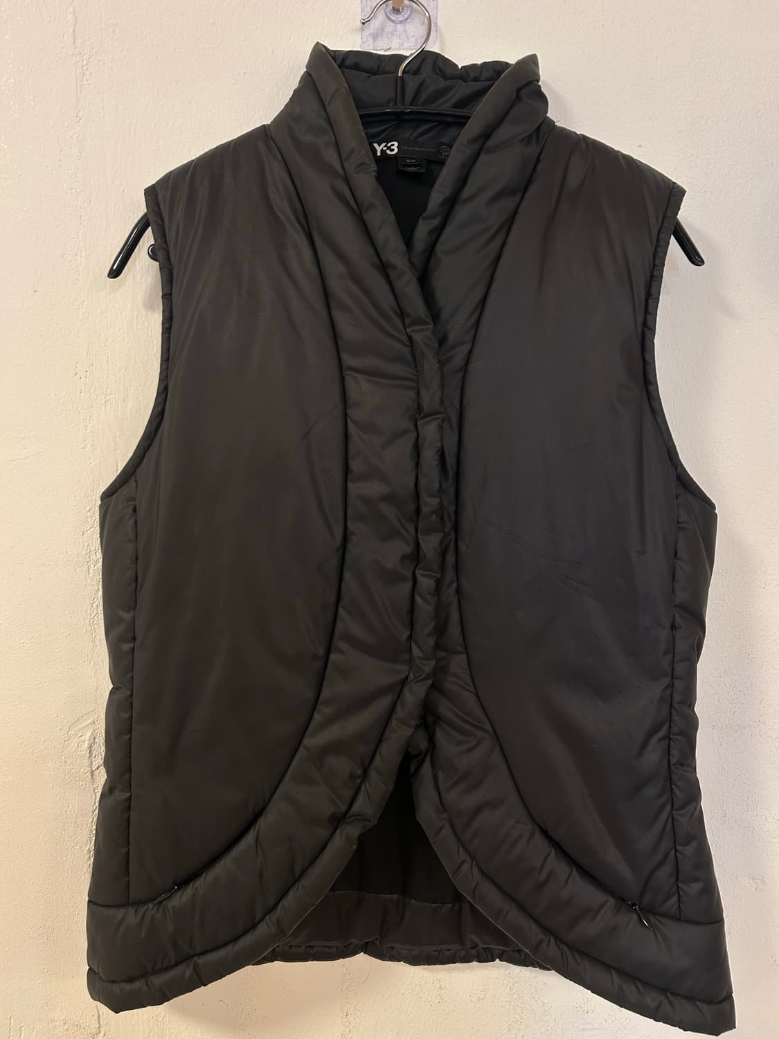 Y-3 블랙 패딩 조끼 S 상품이미지1