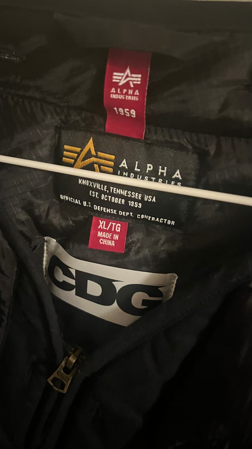 꼼데가르송 CDG x 알파인더스트리 콜라보 퀼팅자켓 상품이미지4