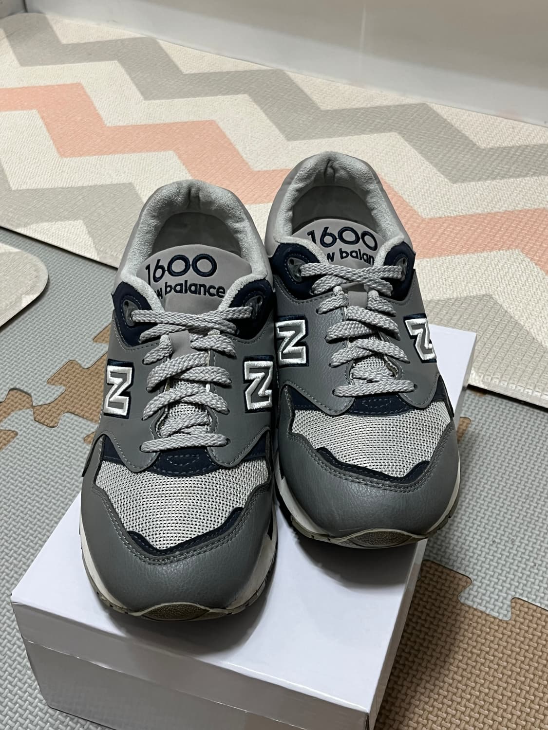 뉴발란스 1600 신발 스니커즈 260 상품이미지2