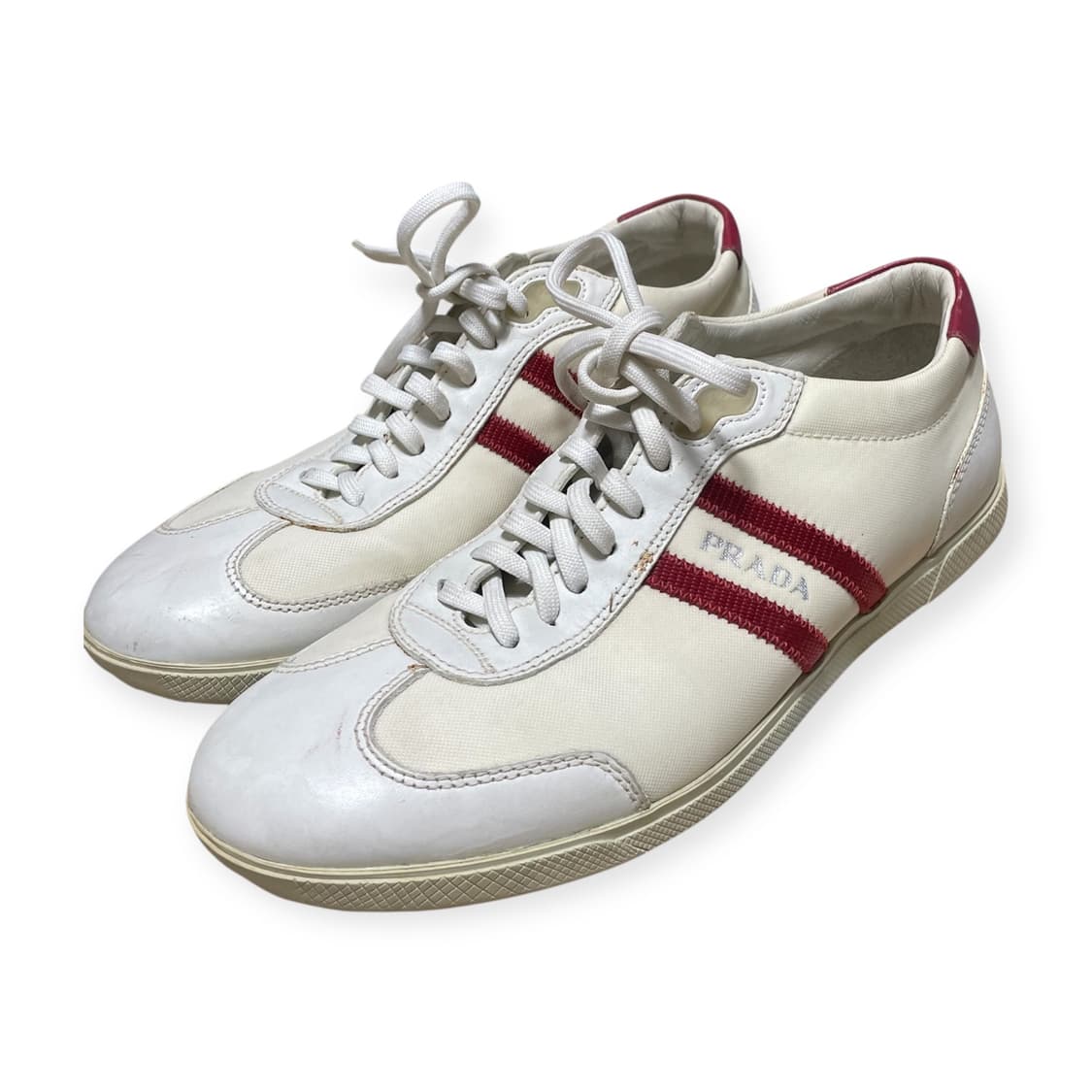 265) 프라다 레드탭 로고 레더 스니커즈 상품이미지1