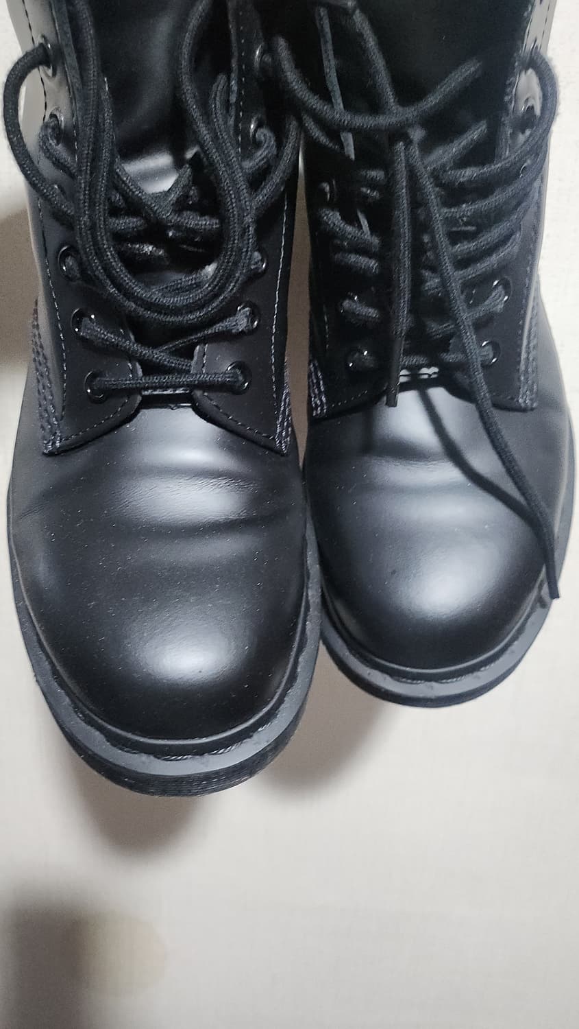 닥터마틴 1460 모노블랙 260 사이즈 상품이미지3