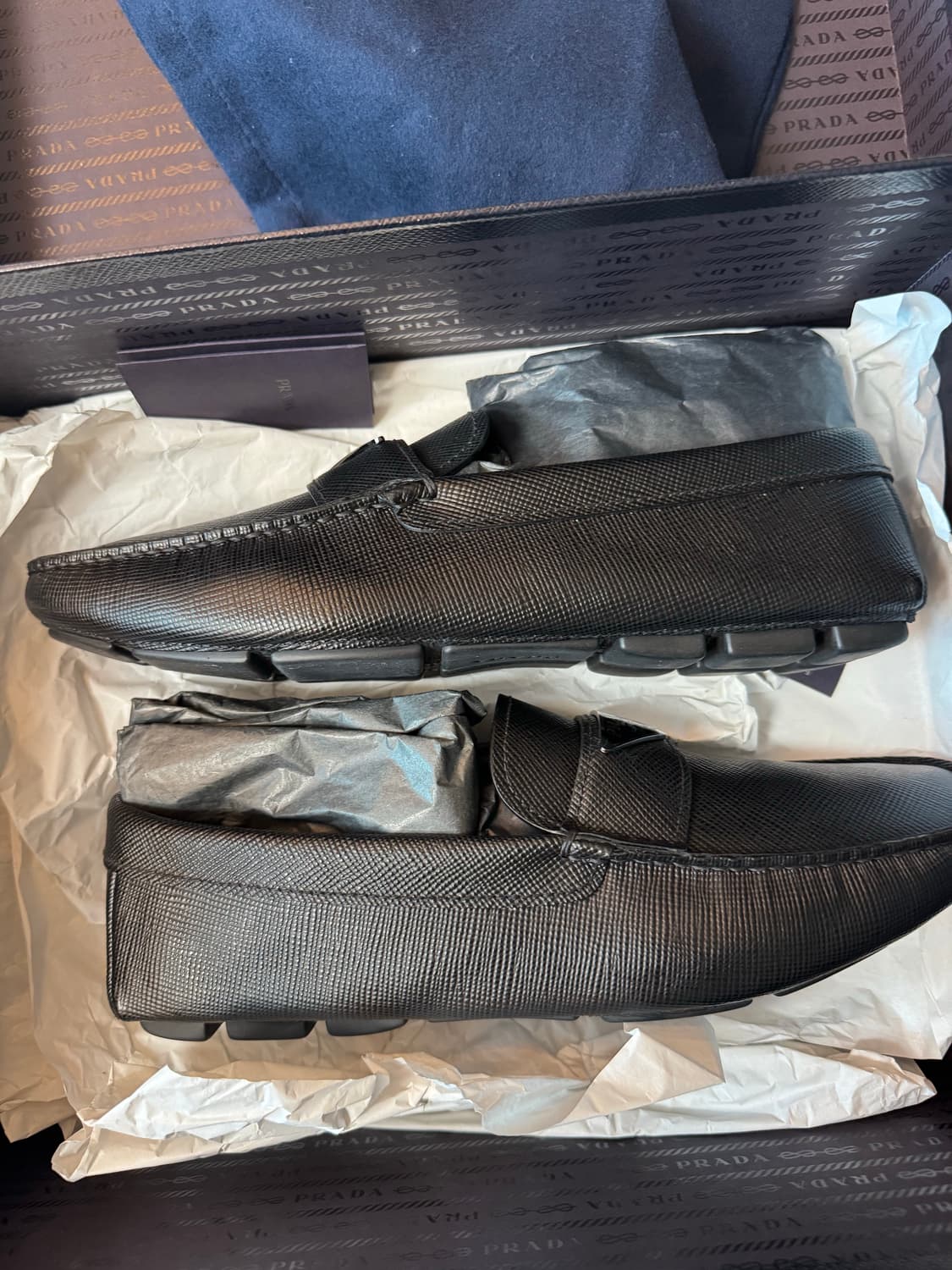 프라다 삼각로고 로퍼 판매합니다 (270~275) 상품이미지4