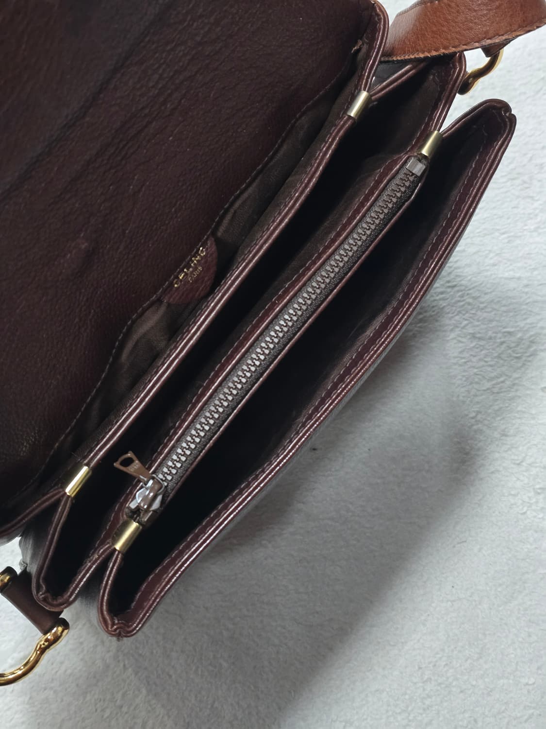 Celine 셀린느 브라운 레더 크로스백  상품이미지10