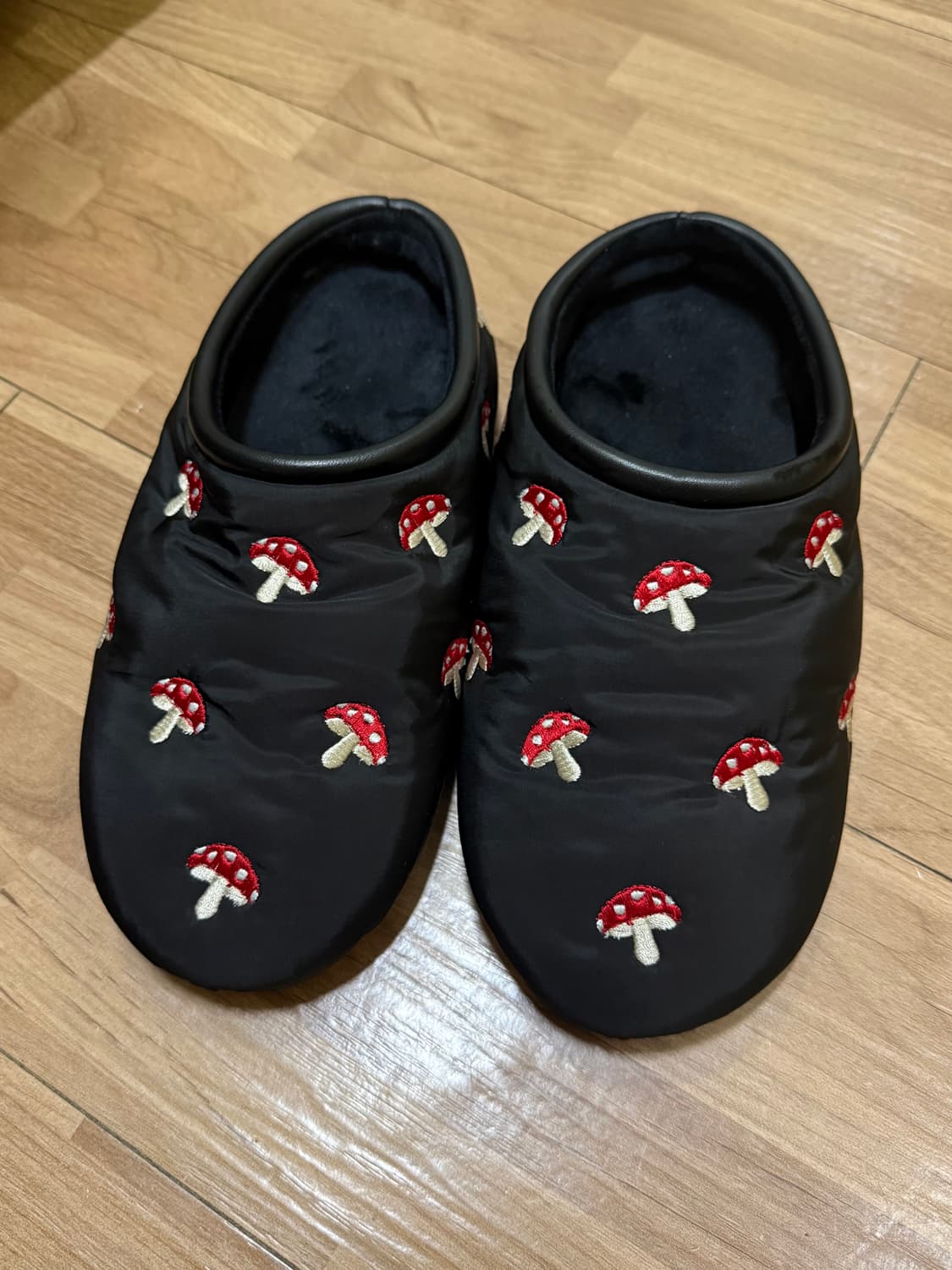 보키타 버섯 패딩 슬라이드 상품이미지1