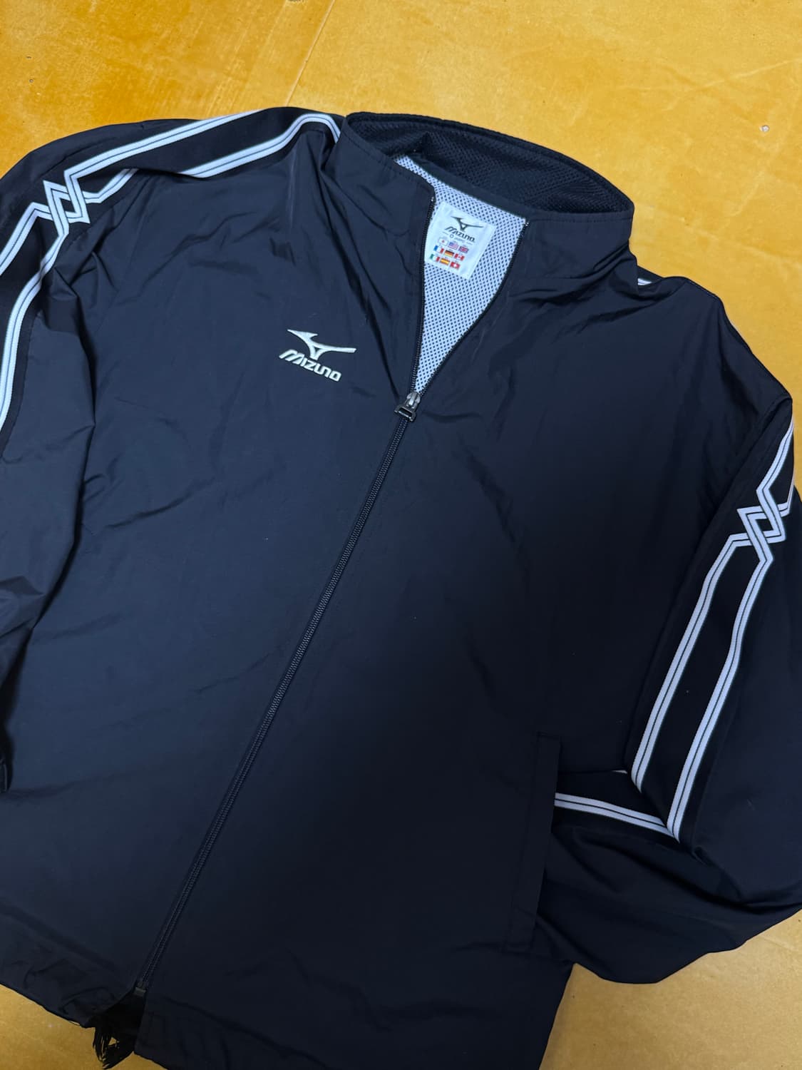 미즈노 바람막이 판매 상품이미지1