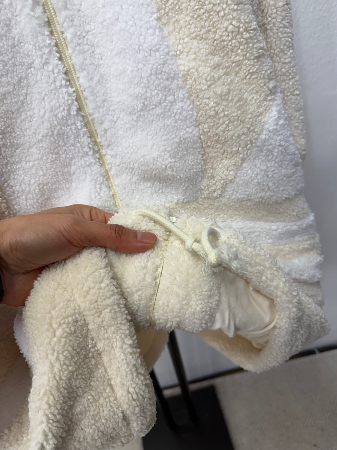 정품) 아디다스 남성 뽀글이 후리스 XXL 상품이미지4