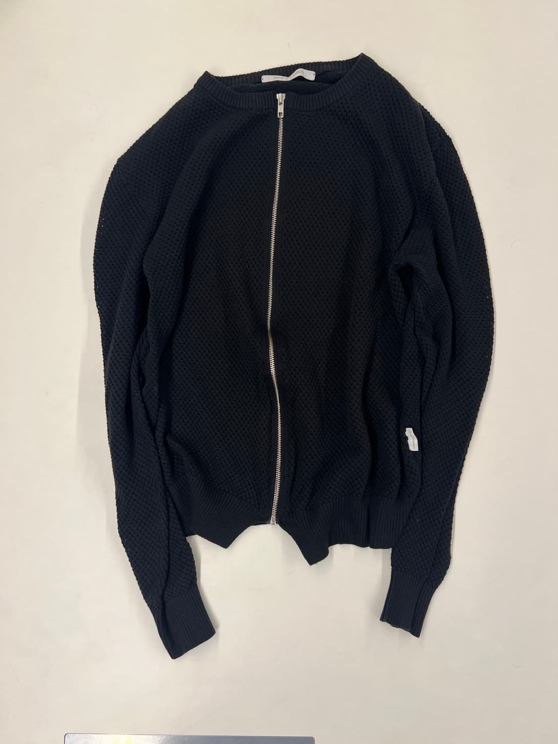 아픽스웍스 퍼포레이티드 니트 m 사이즈 상품이미지2