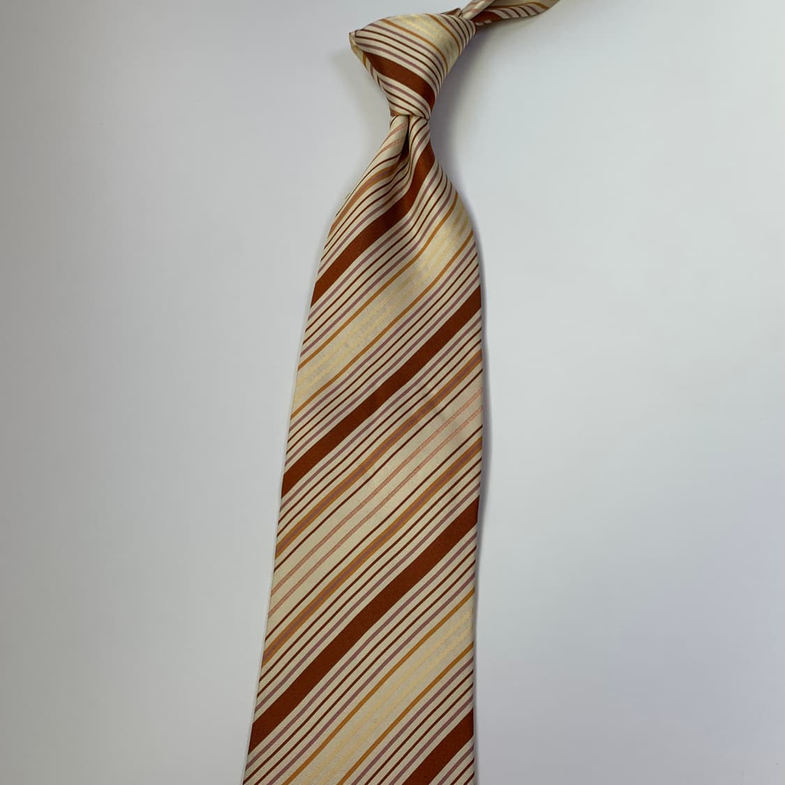 입생로랑(YSL) 스트라이프 넥타이 명품 100실크 A+등급 상품이미지8