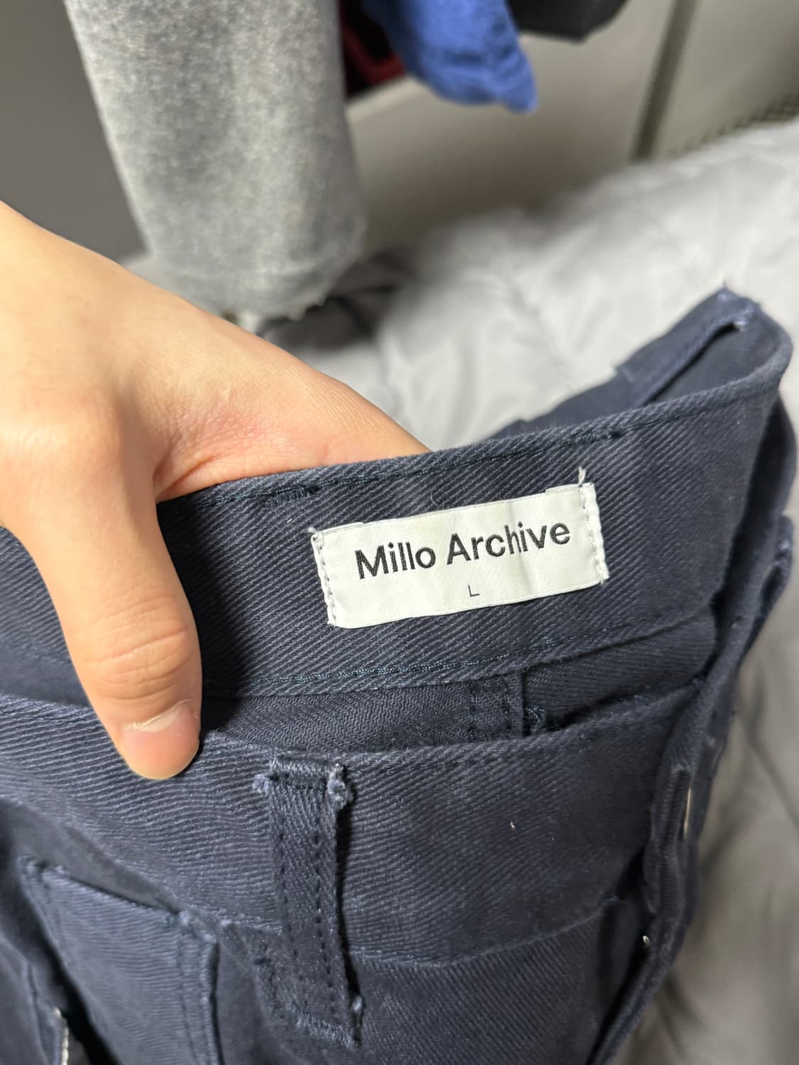 밀로 아카이브 리플렉트 커브드 팬츠 네이비 상품이미지3