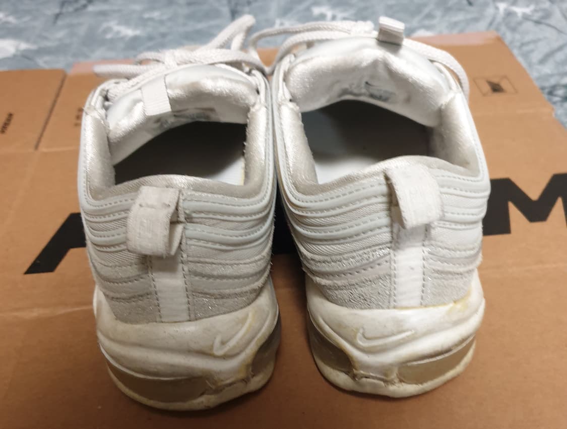 (희귀매물) 나이키 에어맥스97 라이트 본 화이트 (250) 상품이미지4