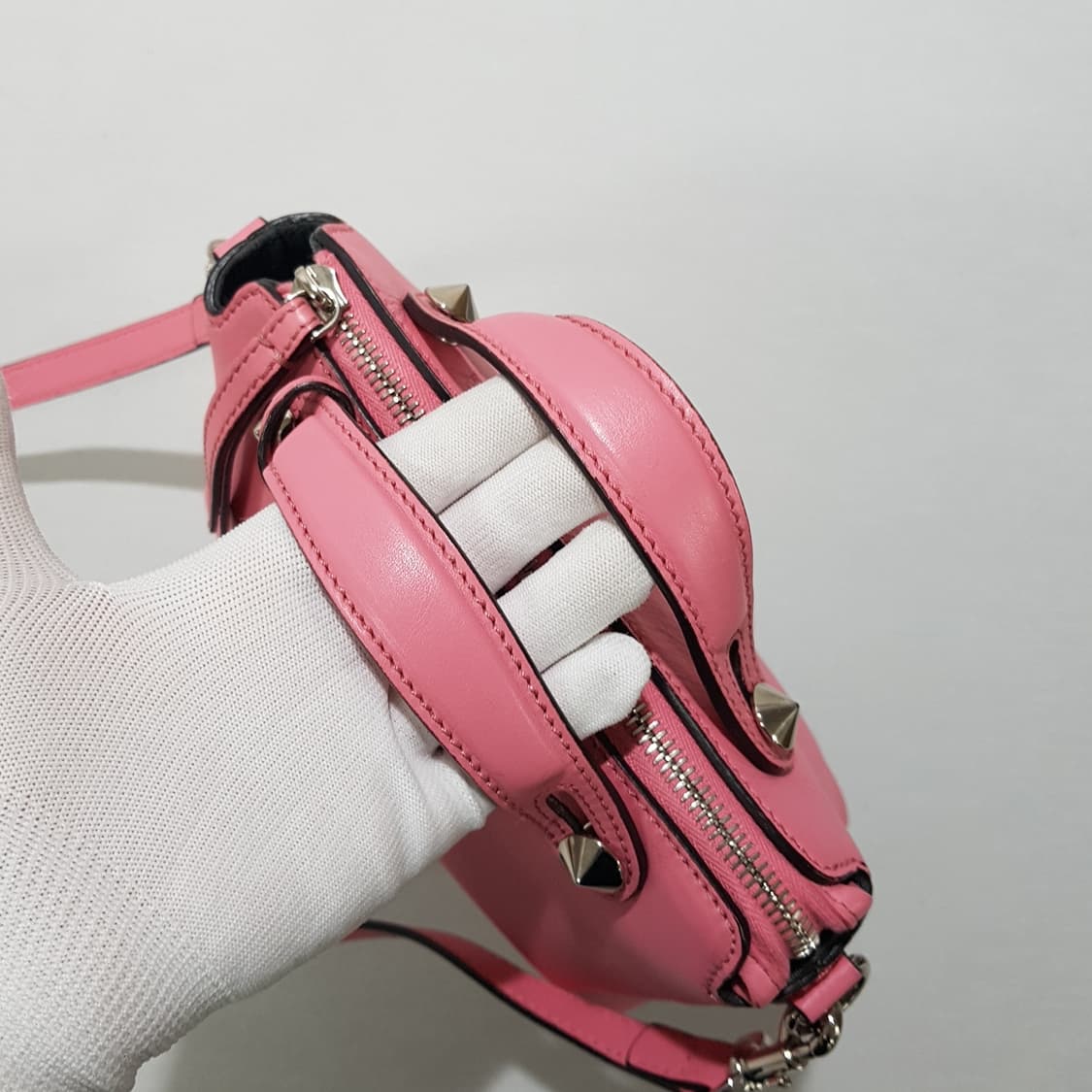 펜디 바이더웨이 토트 숄더백 상품이미지6