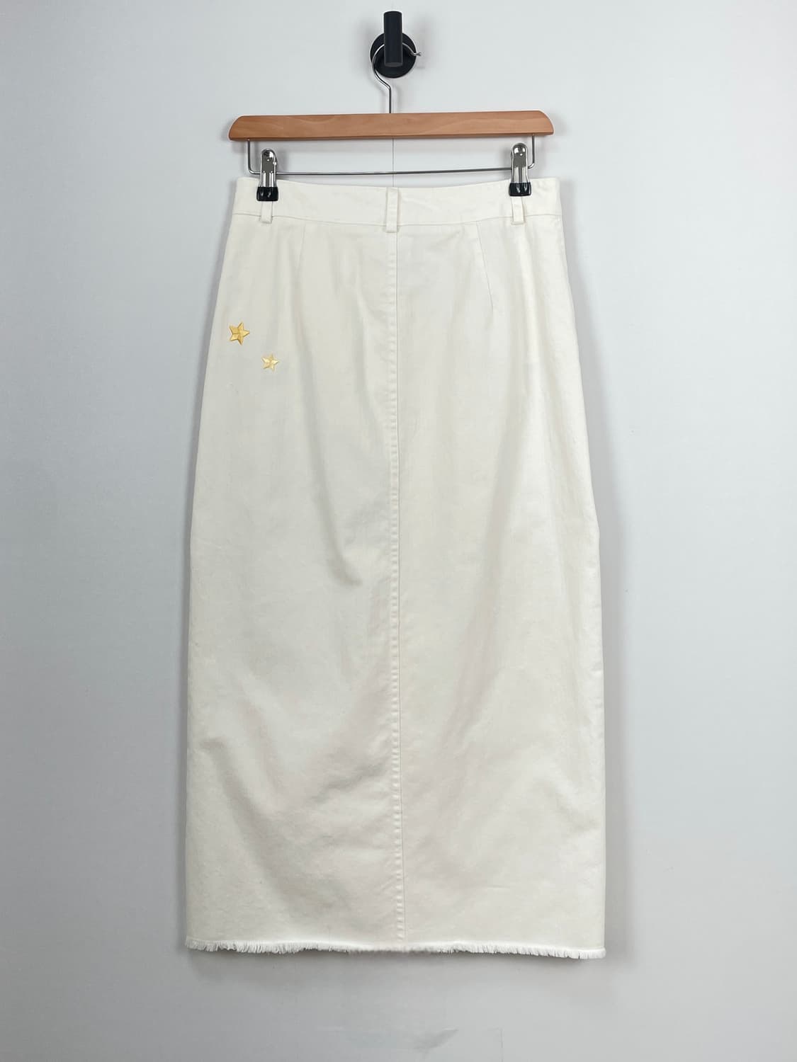 더 에디터(THE EDITOR) 별 자수 화이트 데님 롱 스커트 상품이미지3