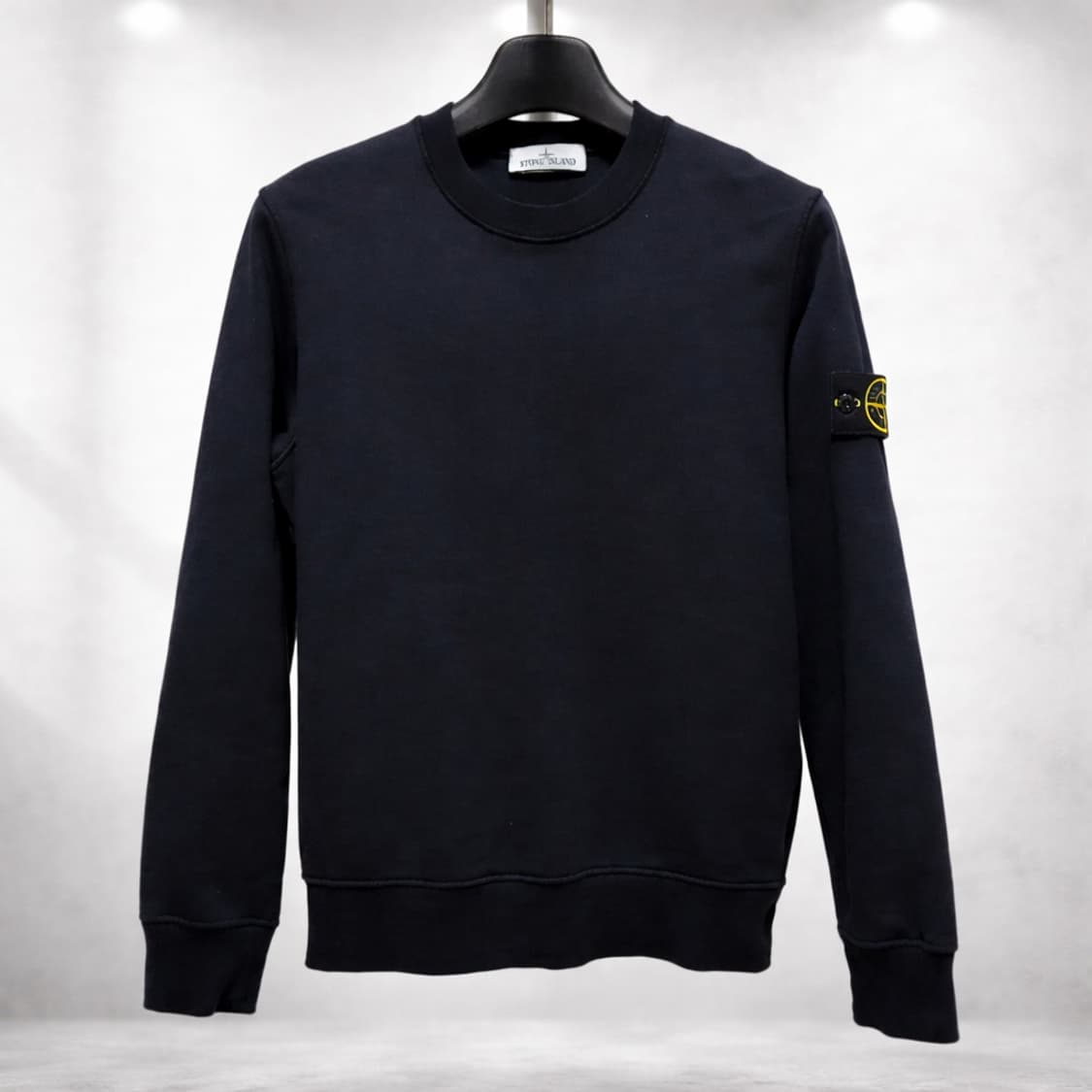 스톤아일랜드 맨투맨 블랙L 새상품급 급처합니다 상품이미지1