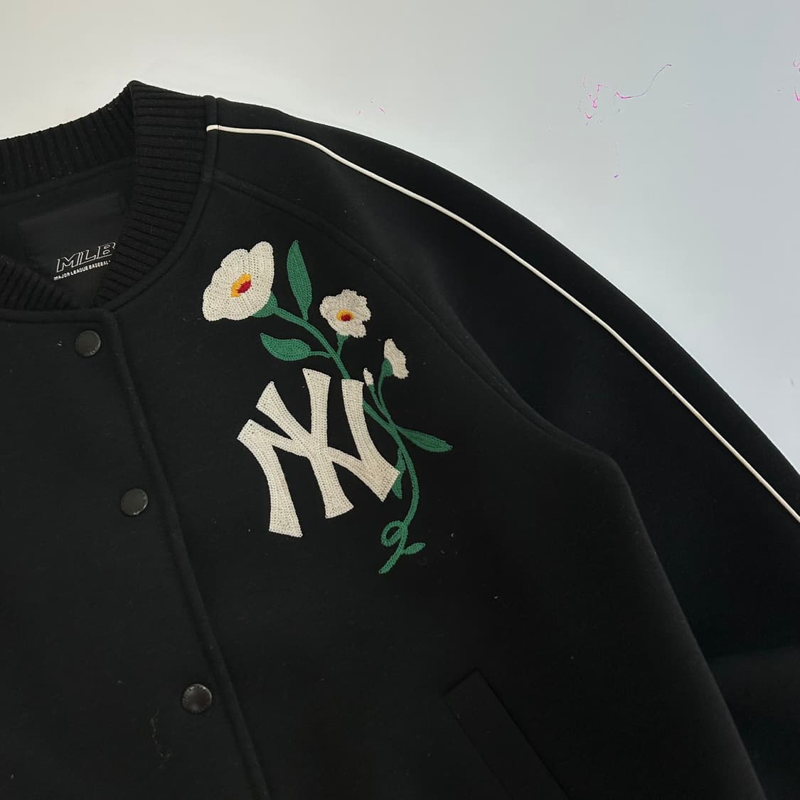 MLB 양키스 플라워 자수 블랙 야구점퍼 상품이미지4