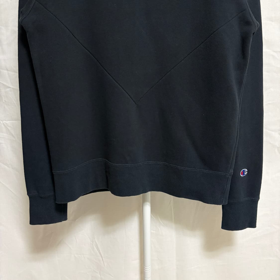 챔피온 절개 맨투맨 스웻셔츠 / 블랙, M 상품이미지4