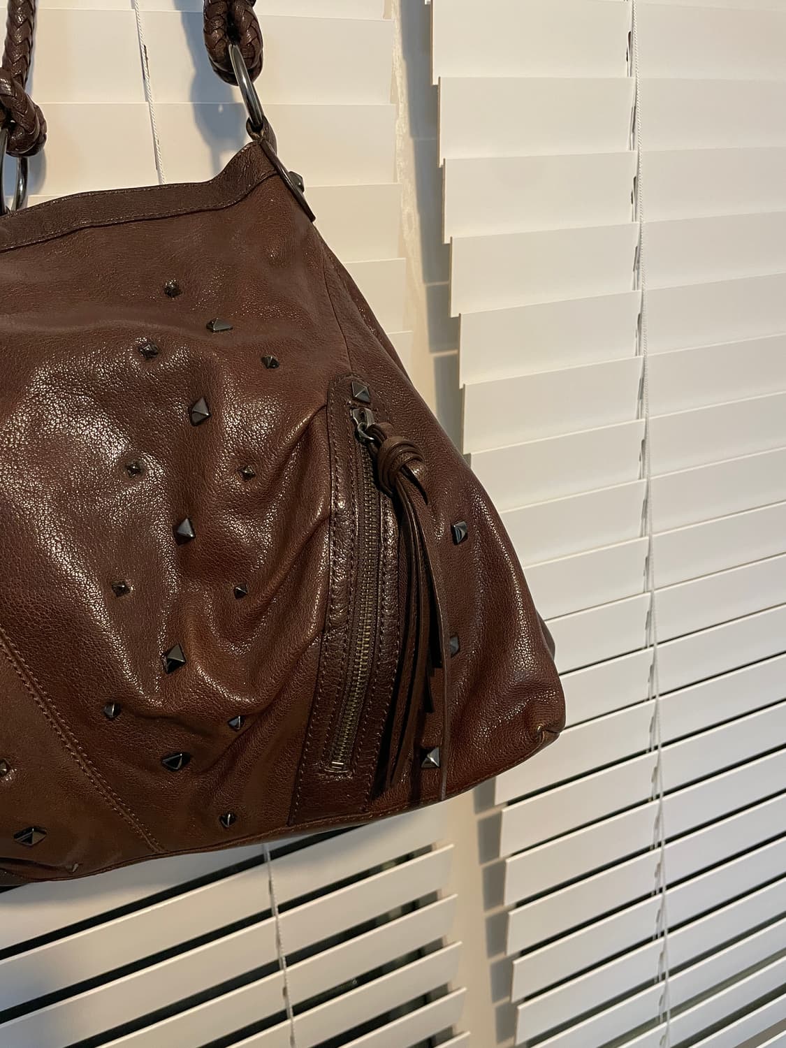 럭스 앤 버그 램스킨 숄더백 상품이미지4