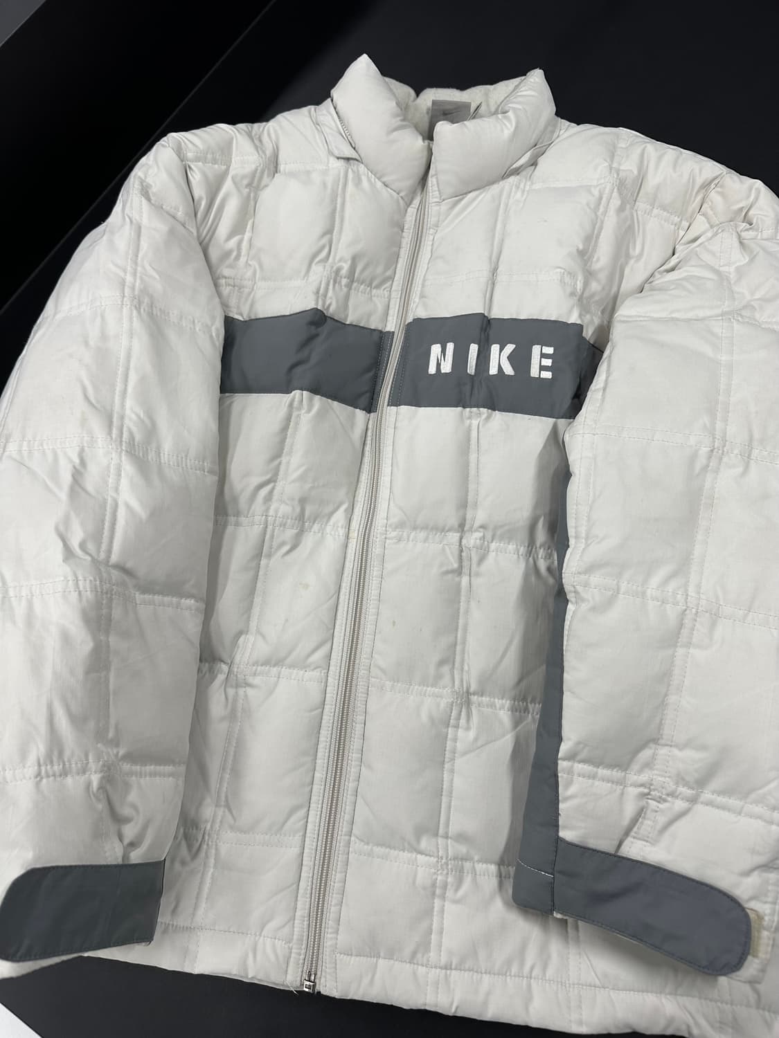 나이키 화이트 퀄팅 패딩 자켓 상품이미지4