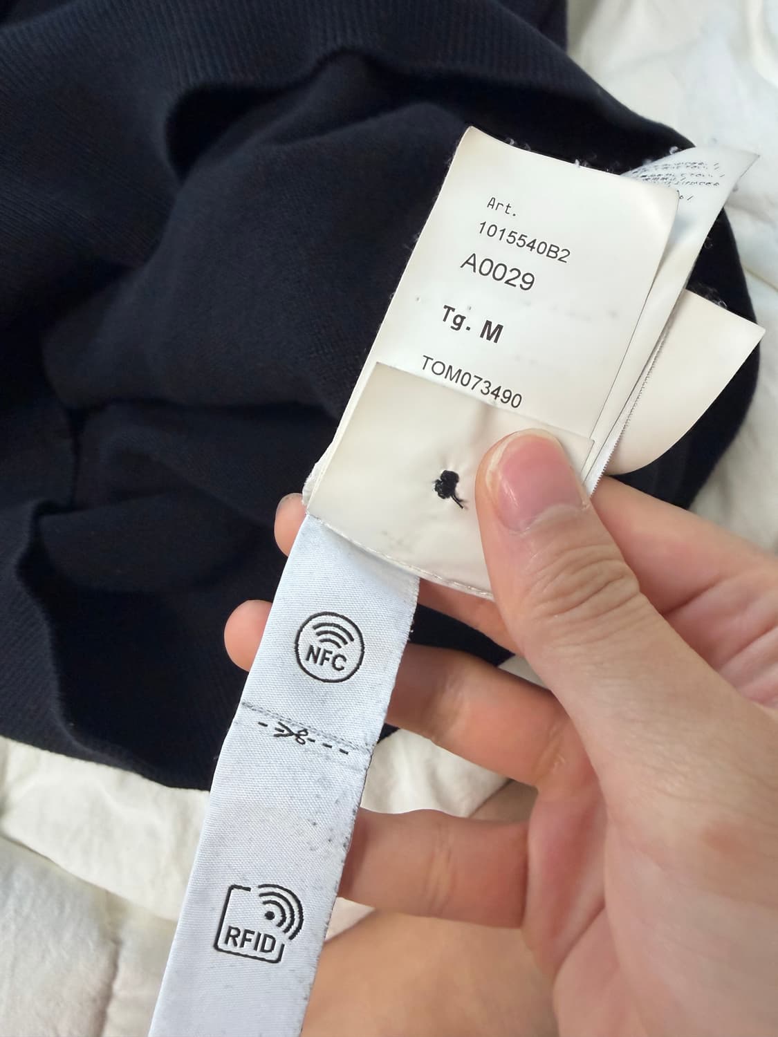 24년식 백화점판 새상품급 스톤아일랜드 울니트 블랙 M 상품이미지7