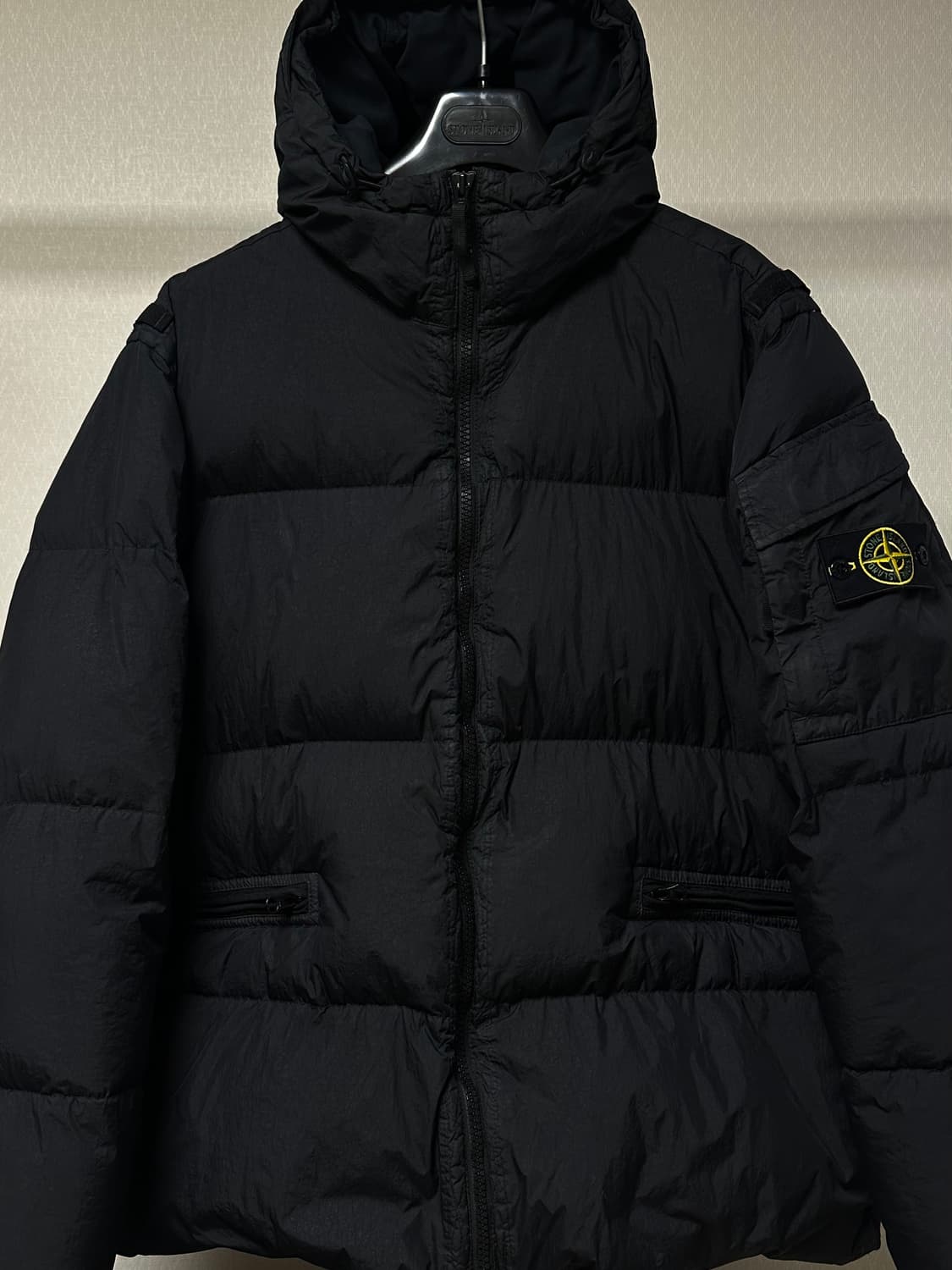 스톤아일랜드 크링클랩스 패딩 22fw XL(105-110) 블랙 상품이미지1