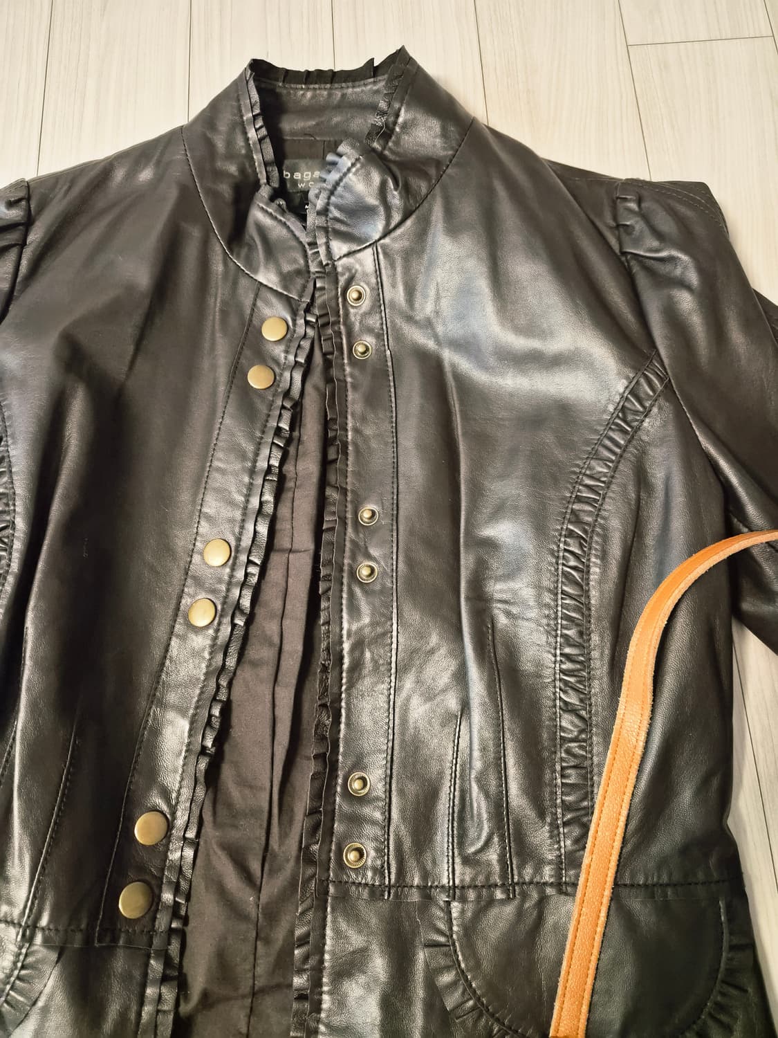 [Bagatelle] 바가텔 천연 양가죽 프릴 자켓 (사이즈 6 상품이미지3