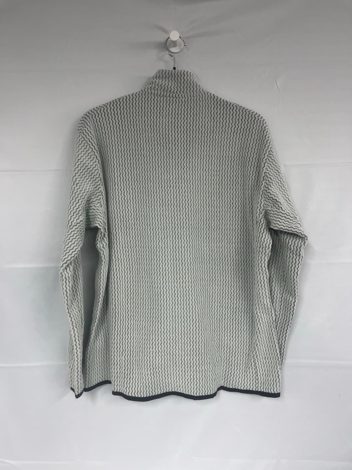 파타고니아 R1 에어 반집업 XL사이즈 상품이미지2