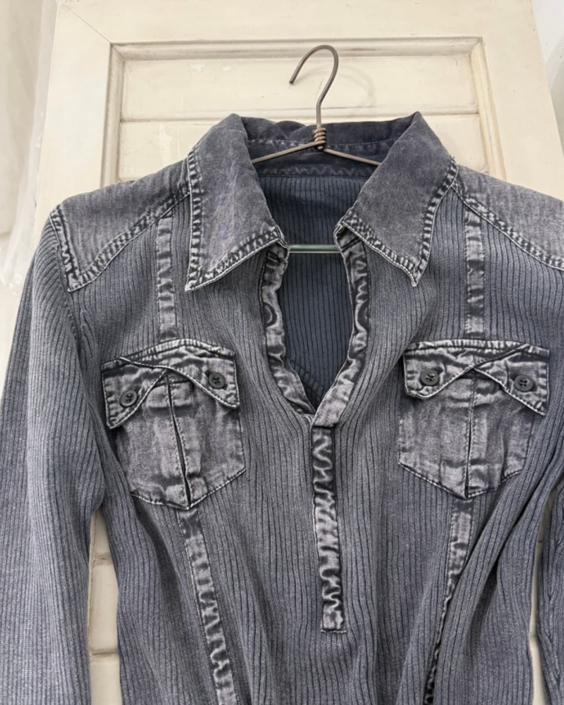 TORNADO MART charcoal y2k detail top  상품이미지2